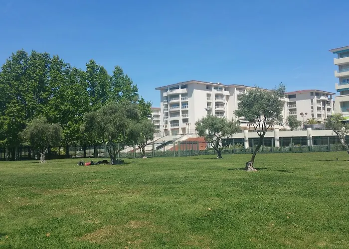 Daire Domaine Flore Dauphin *